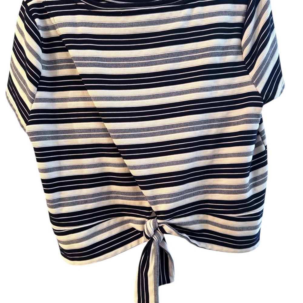 LOFT Black and White Crop Tie Back Top - Picture 8 of 9